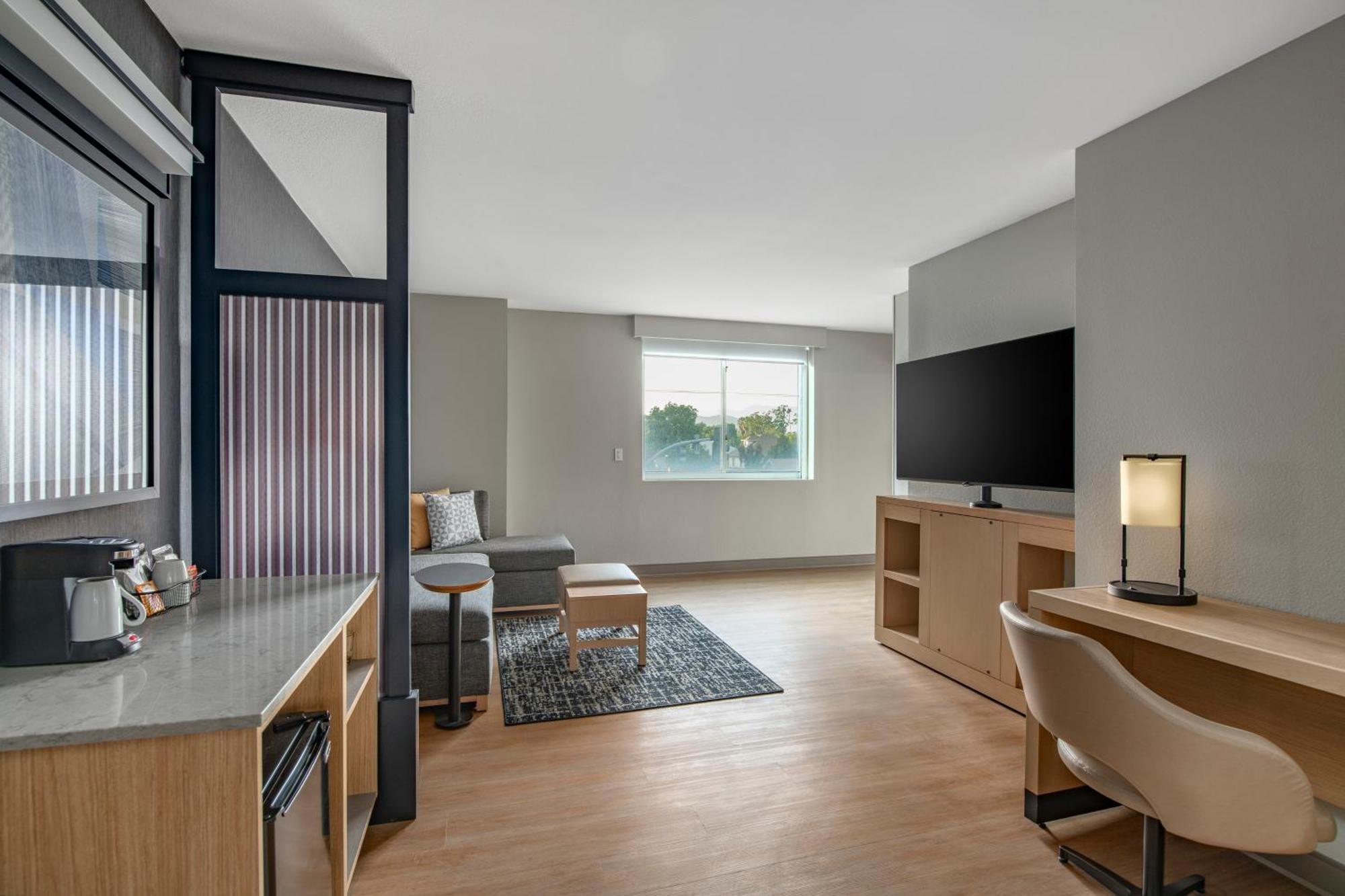 Hyatt Place Riverside Downtown Extérieur photo